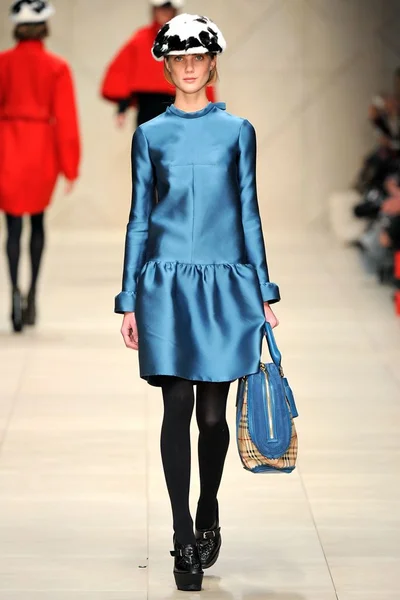 Look 4